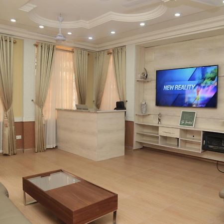 Macoba Luxury Apartments Kumasi Luaran gambar