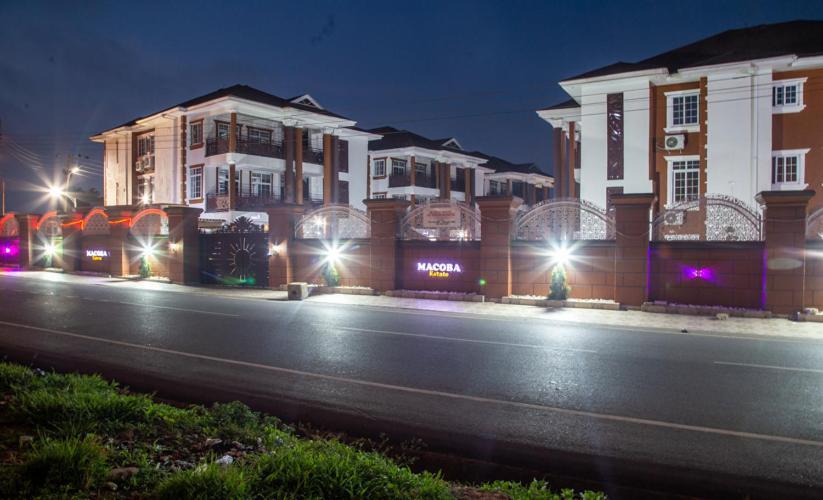Macoba Luxury Apartments Kumasi Luaran gambar