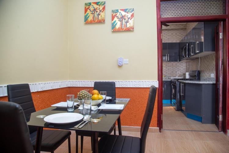 Macoba Luxury Apartments Kumasi Luaran gambar